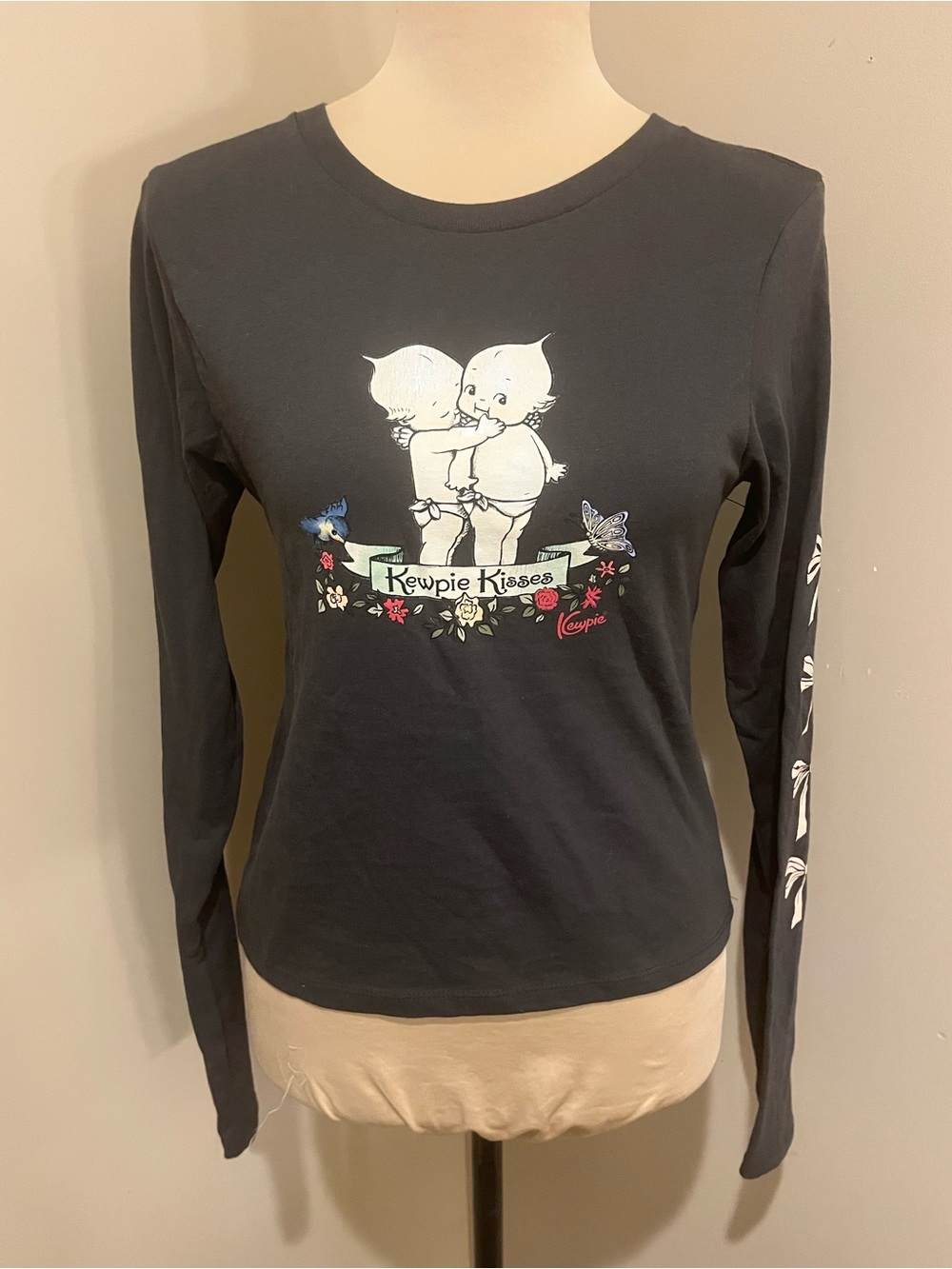 Kewpie Kisses Long Sleeve Graphic Tee - Dark Grey with White Print